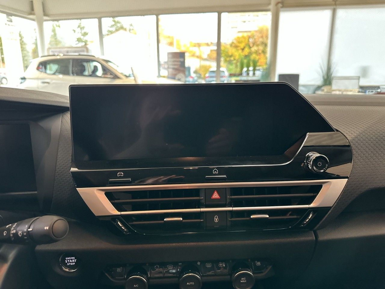 Fahrzeugabbildung Citroën C4 X Hybrid 145 Doppelkupplung 6-Gang MAX