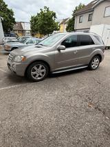 Mercedes-Benz ML 500/550 4MATIC -V8 Power & Luxus kombiniert - : Geländewagen, Luxus