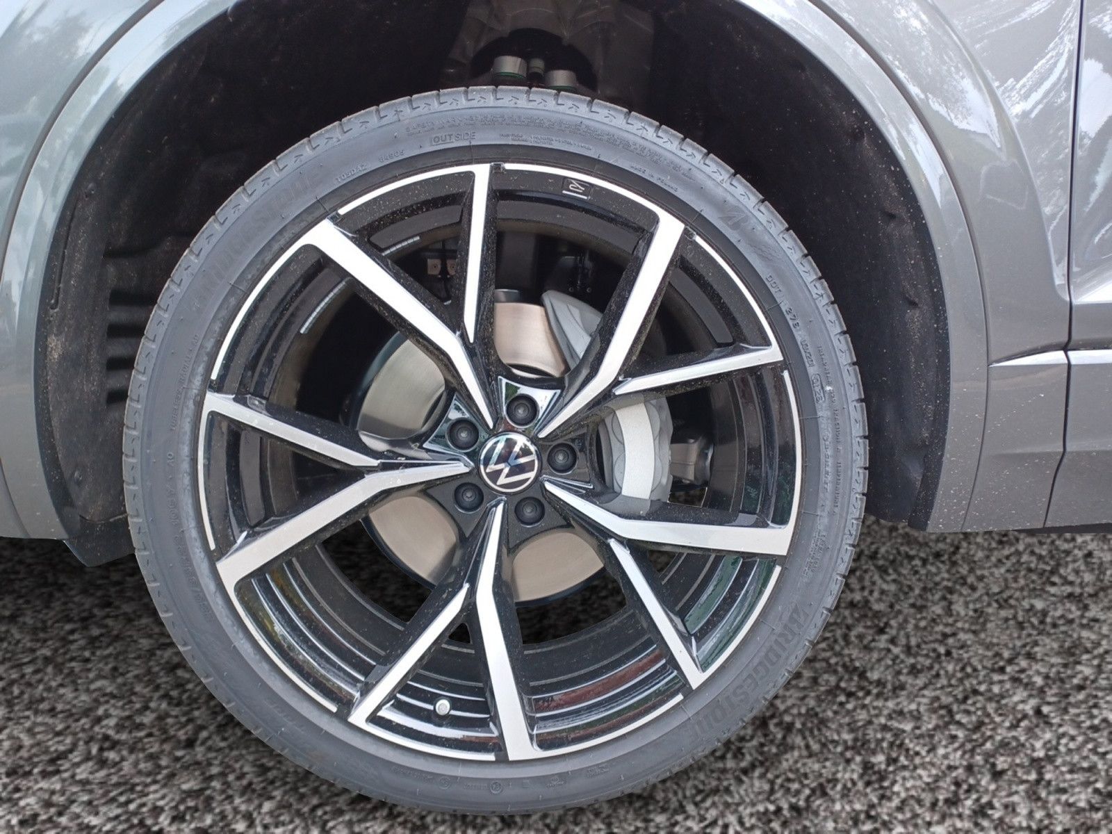 Fahrzeugabbildung Volkswagen Touareg R-Line FINAL EDITION Black Style VOLL