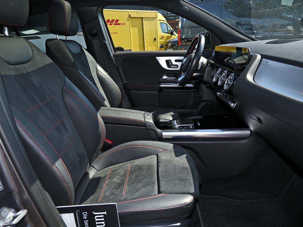 Mercedes-Benz GLA AMG NIGHT AHK PANO PARKPAKET NAVI SITZH, миниатюра 12