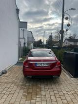Mercedes-Benz E 220 d Widescreen Cockpit  - Mercedes-Benz E 220: Rot