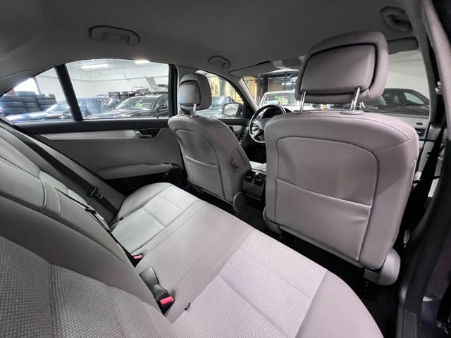 Mercedes-Benz C 200 CDI / 1. HAND/  GARANTIE/ NUR 105.000KM /