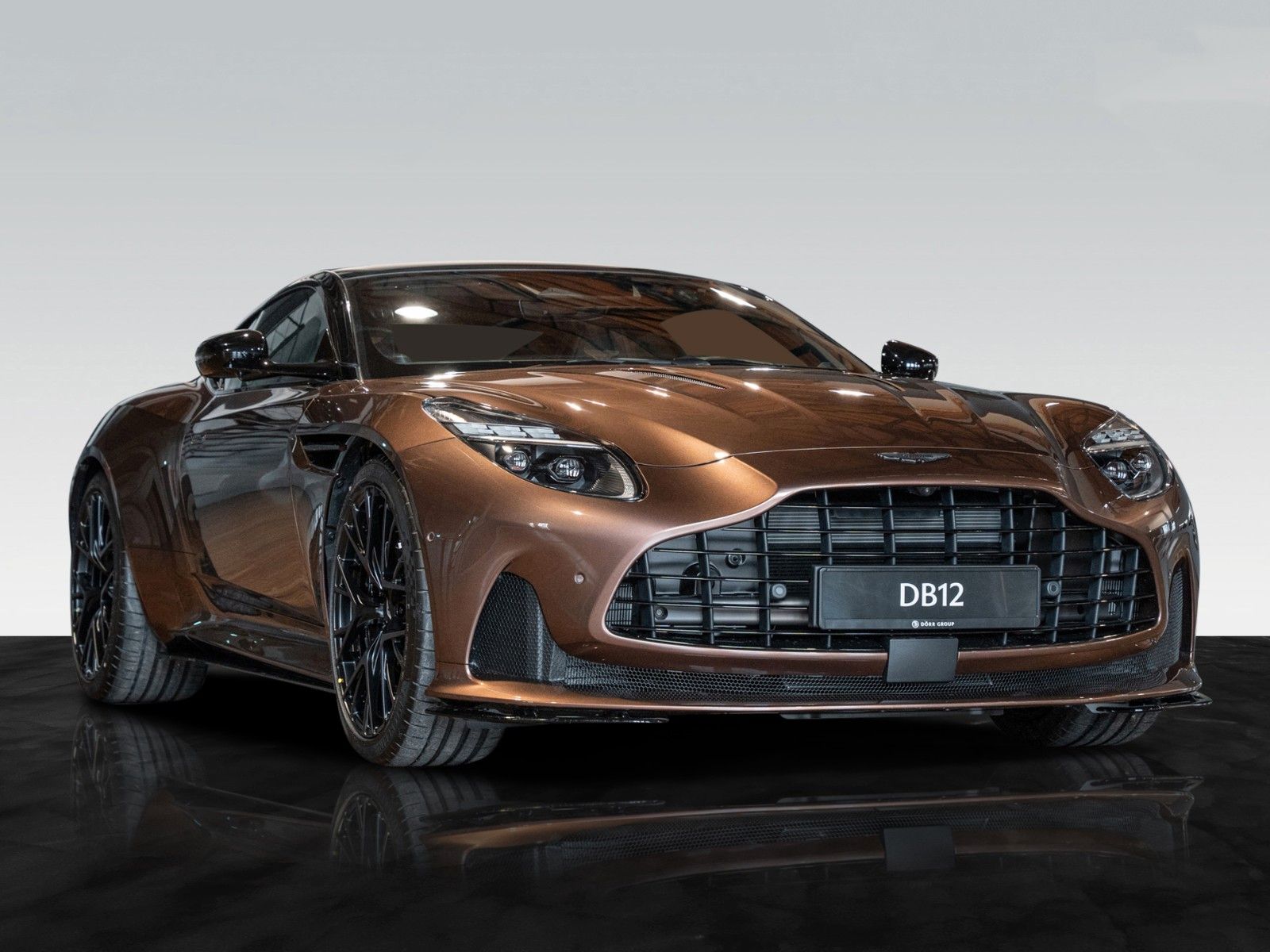 ASTON MARTIN DB12