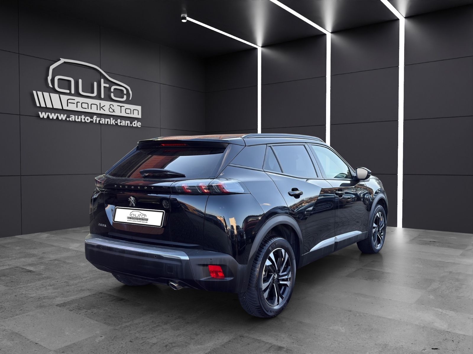Fahrzeugabbildung Peugeot 2008 Allure 1.5 *CarPlay*SitzHZ*Navi*Kamera*