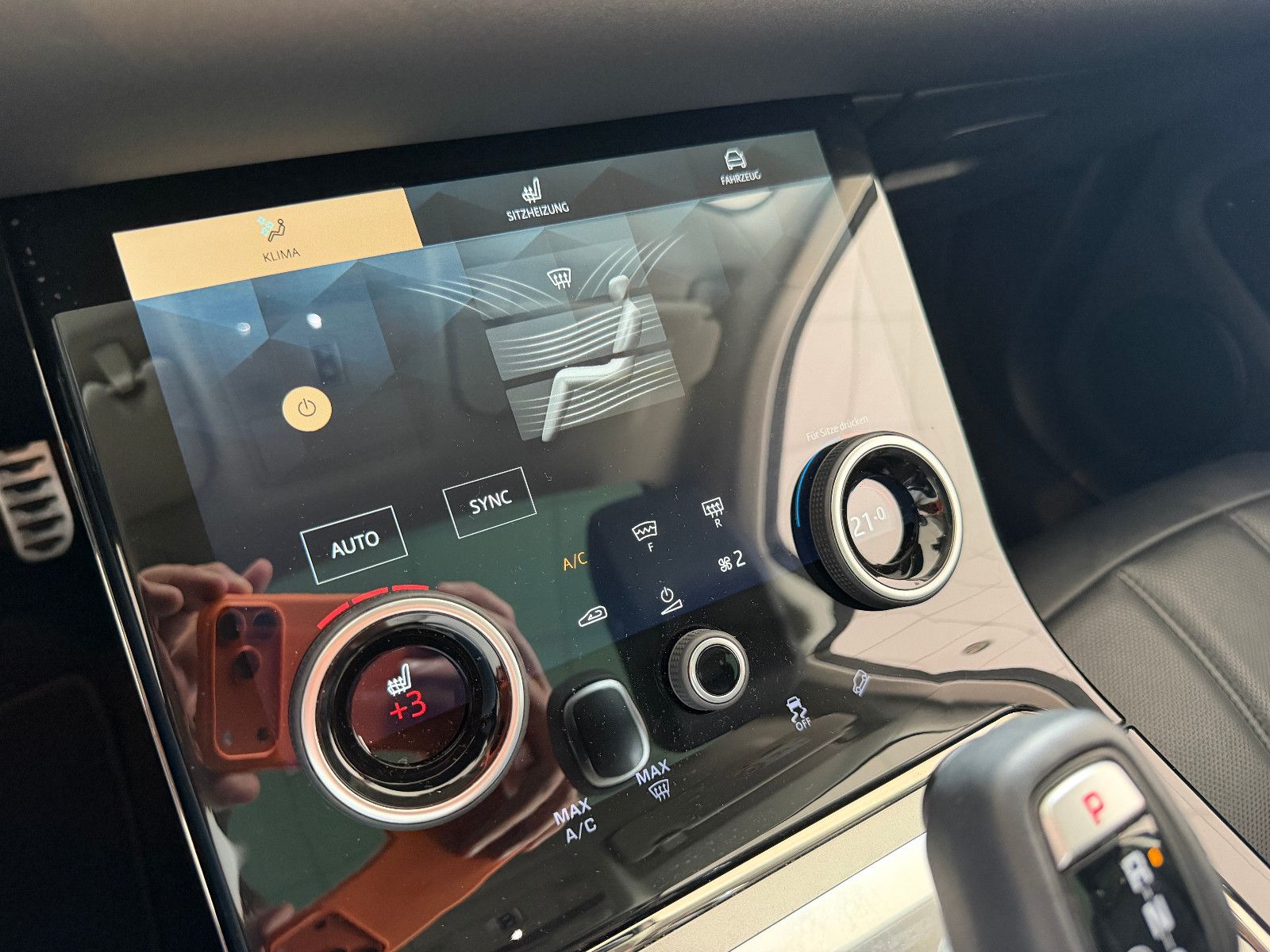 Fahrzeugabbildung Land Rover Evoque R-Dynamic SE/PANORAMA/MERIDIAN/KAMERA