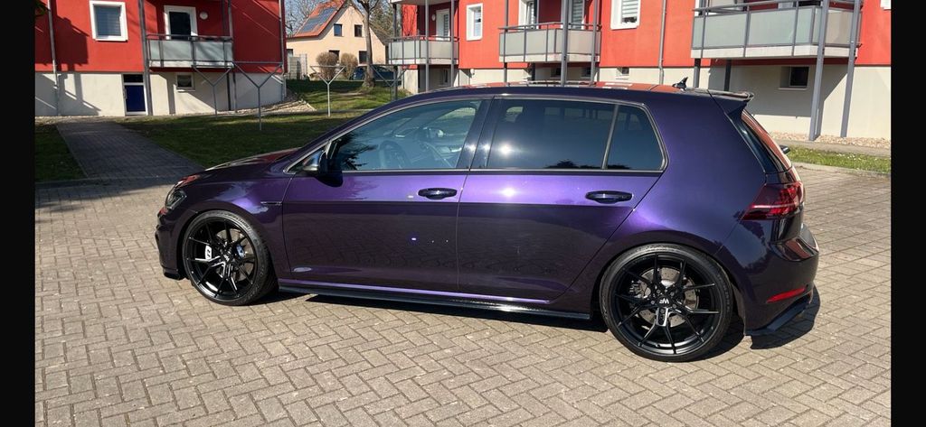 Image of Volkswagen Golf