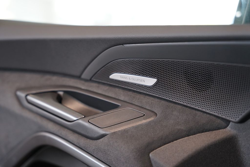 AUDI SQ5 Sportback TFSI | Pano | Carbon | Tech pro AUDI SQ5 Sportback TFSI | Pano | Carbon | Tech pro