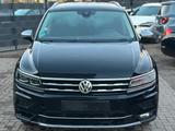 Volkswagen Tiguan Allspace Highline 4Motion*7 SITZER*NAVI*L - VW Unfallwagen