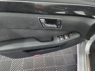 Mercedes E 350 - 8