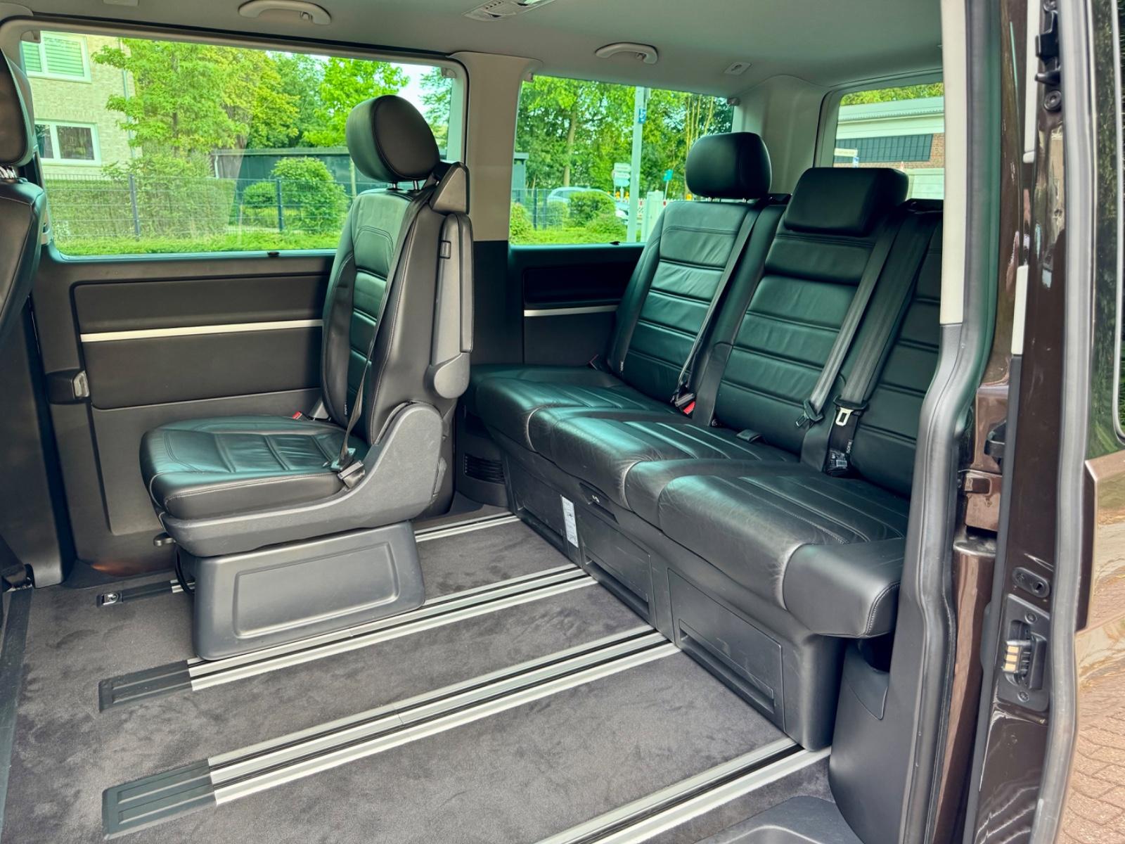 Volkswagen T6 Multivan Highline 150kW / ACC / Standheizung