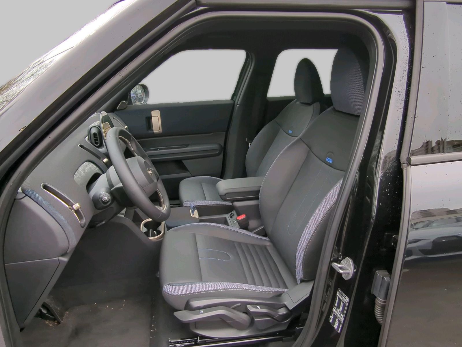 MINI One D Countryman - Bild 11