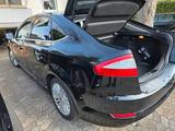 Ford Mondeo 2,3 Ghia 6-tronic Ghia - Ford Mondeo von privat