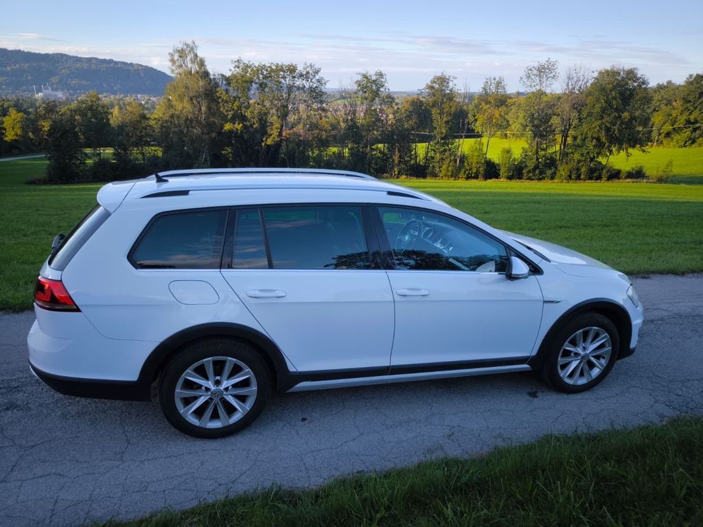 Image of Volkswagen Golf
