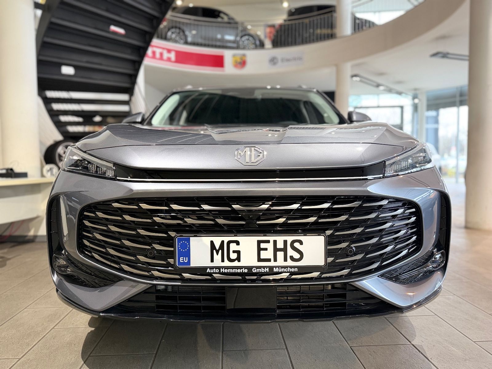 MG HS LUXURY PHEV*PLUG-IN-HYBRID*VERSCHIEDEN FARBEN imagem 2