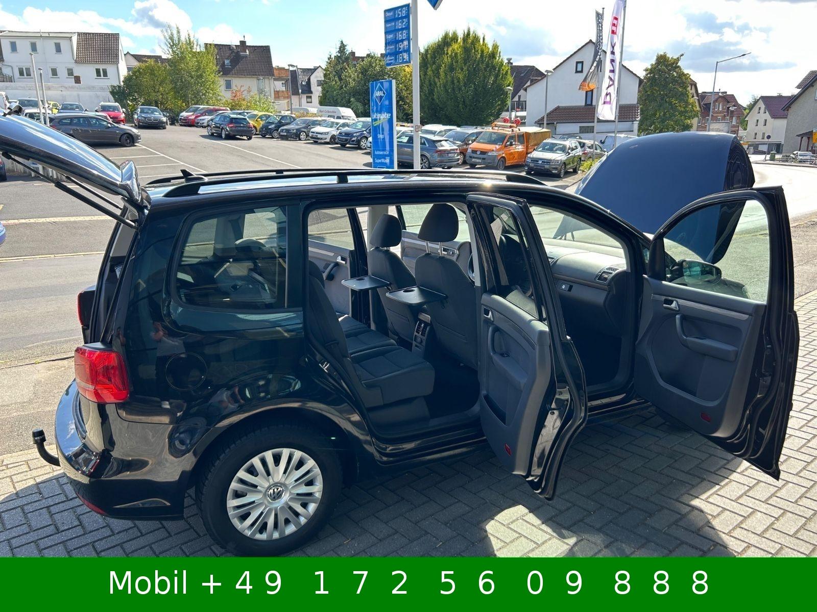 Volkswagen Touran 2011 — photo 8