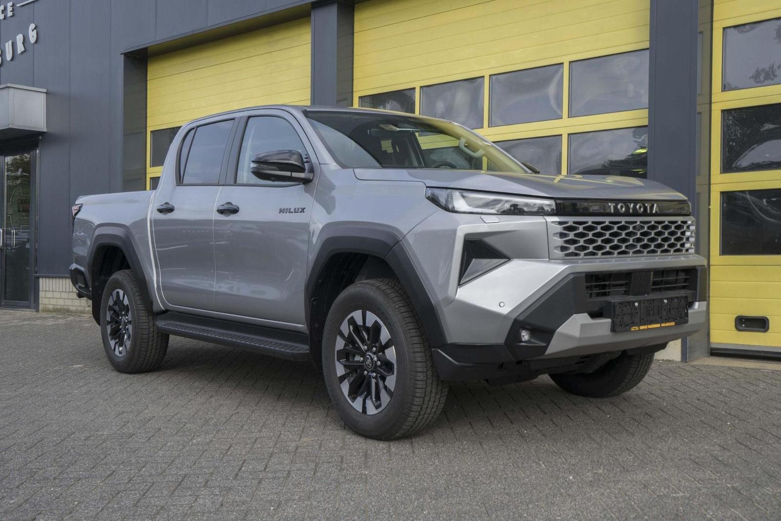 Toyota Hilux Toyota Hilux 2.8 D-4D MHEV Double Cab Styl