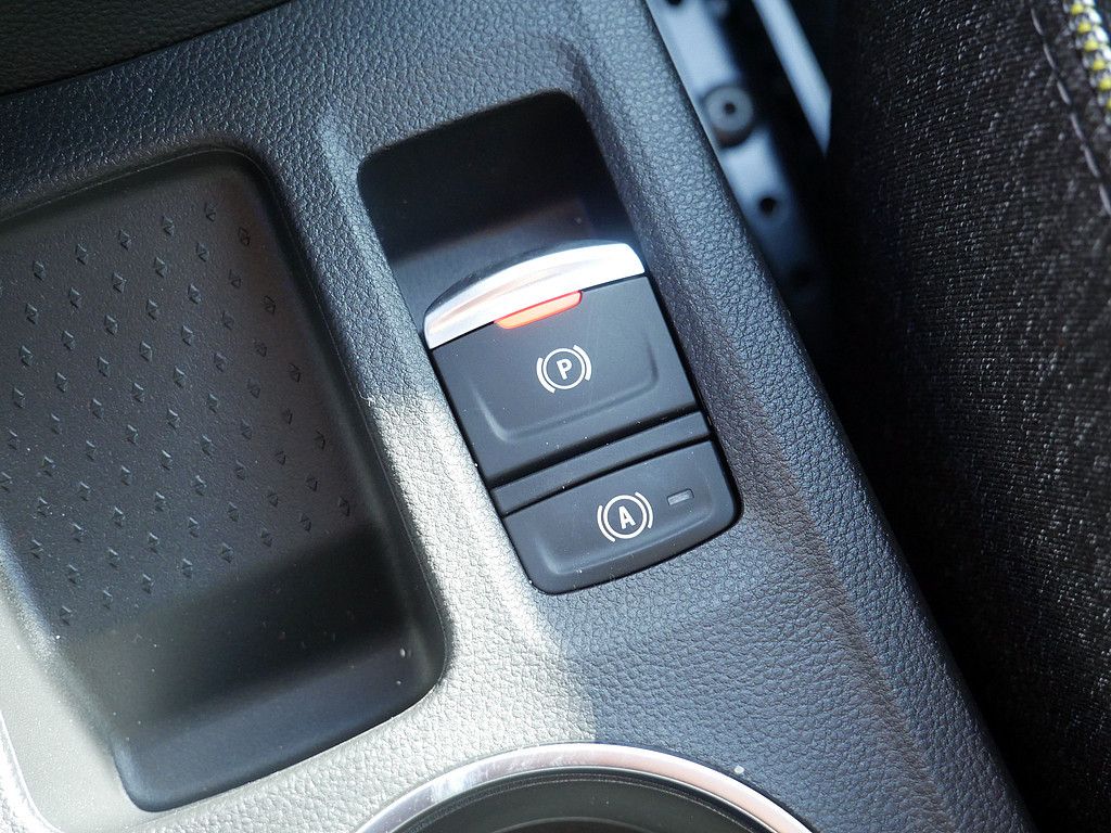 Fahrzeugabbildung Renault Captur Techno TCe 140 Mild Hybrid
