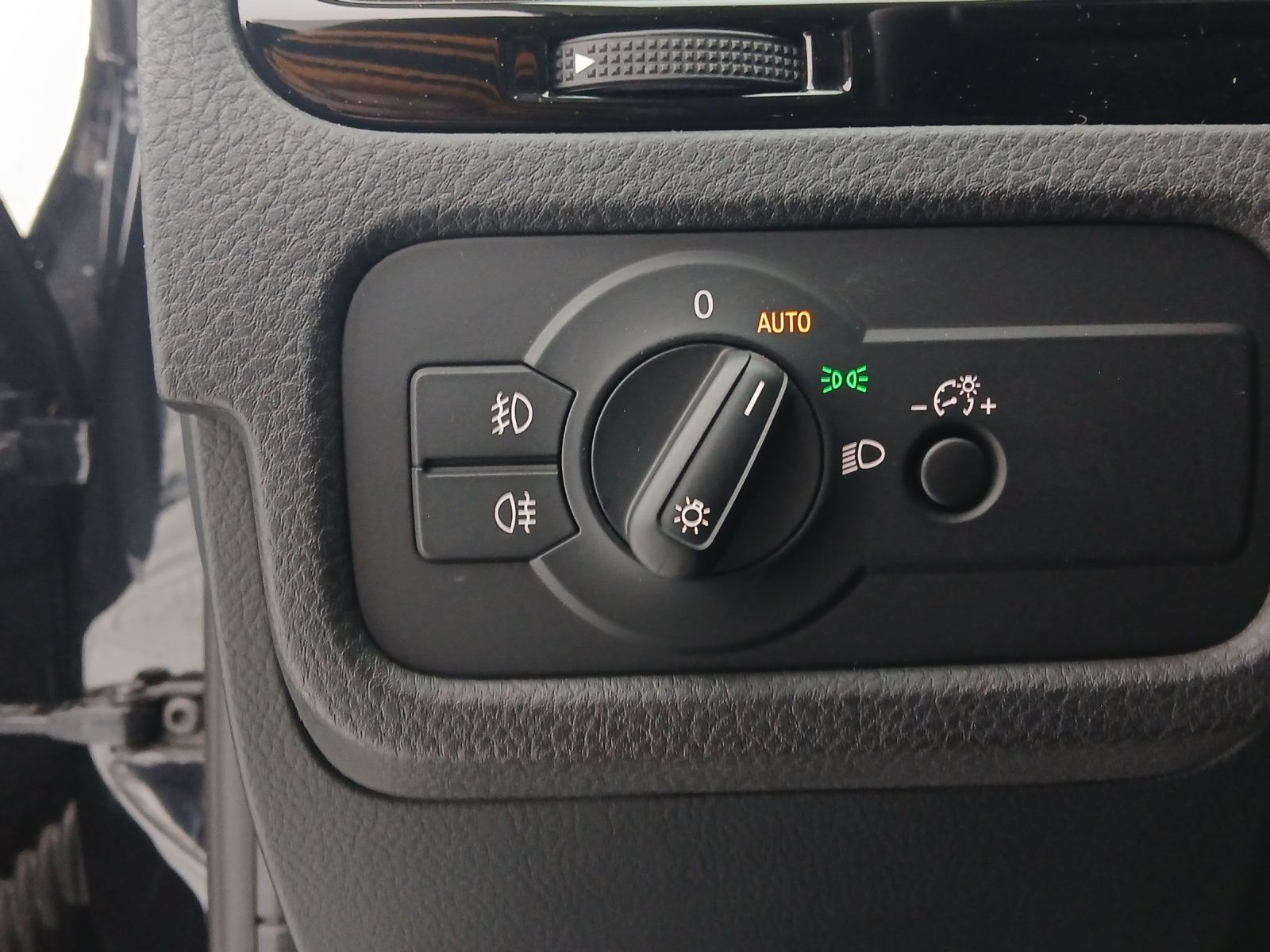 Fahrzeugabbildung Volkswagen Touareg TDI Terrain-Tech R-Line 4M Xenon AHK Nav