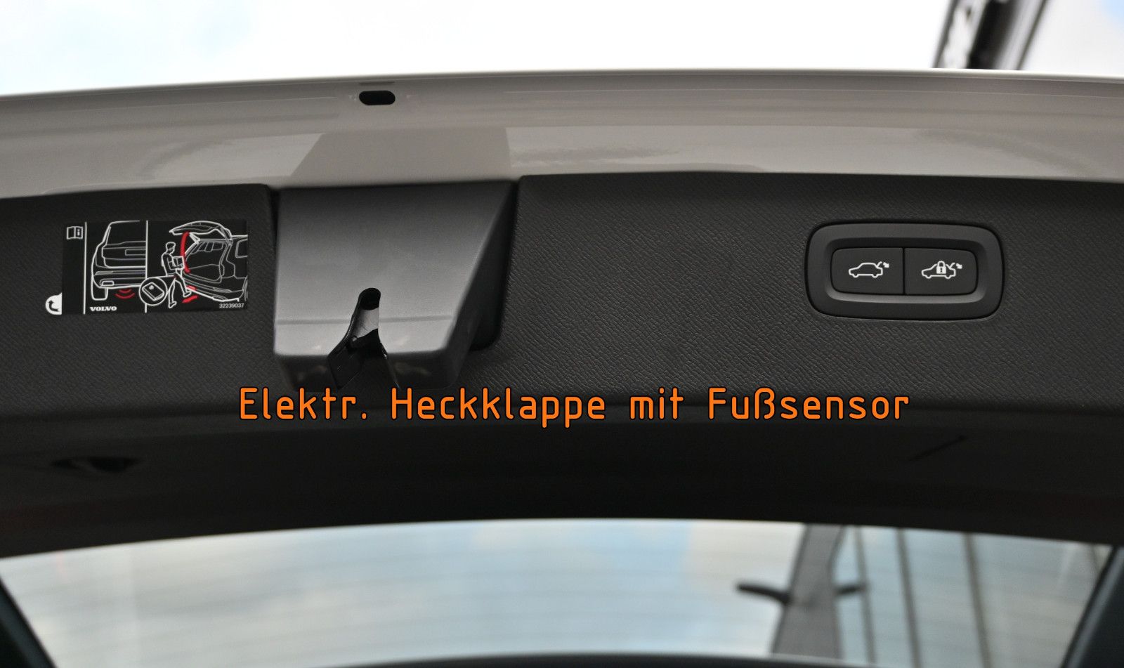 Fahrzeugabbildung Volvo XC90 B5 D AWD R-Design °ACC°AHK°PANO°STANDHEIZ°