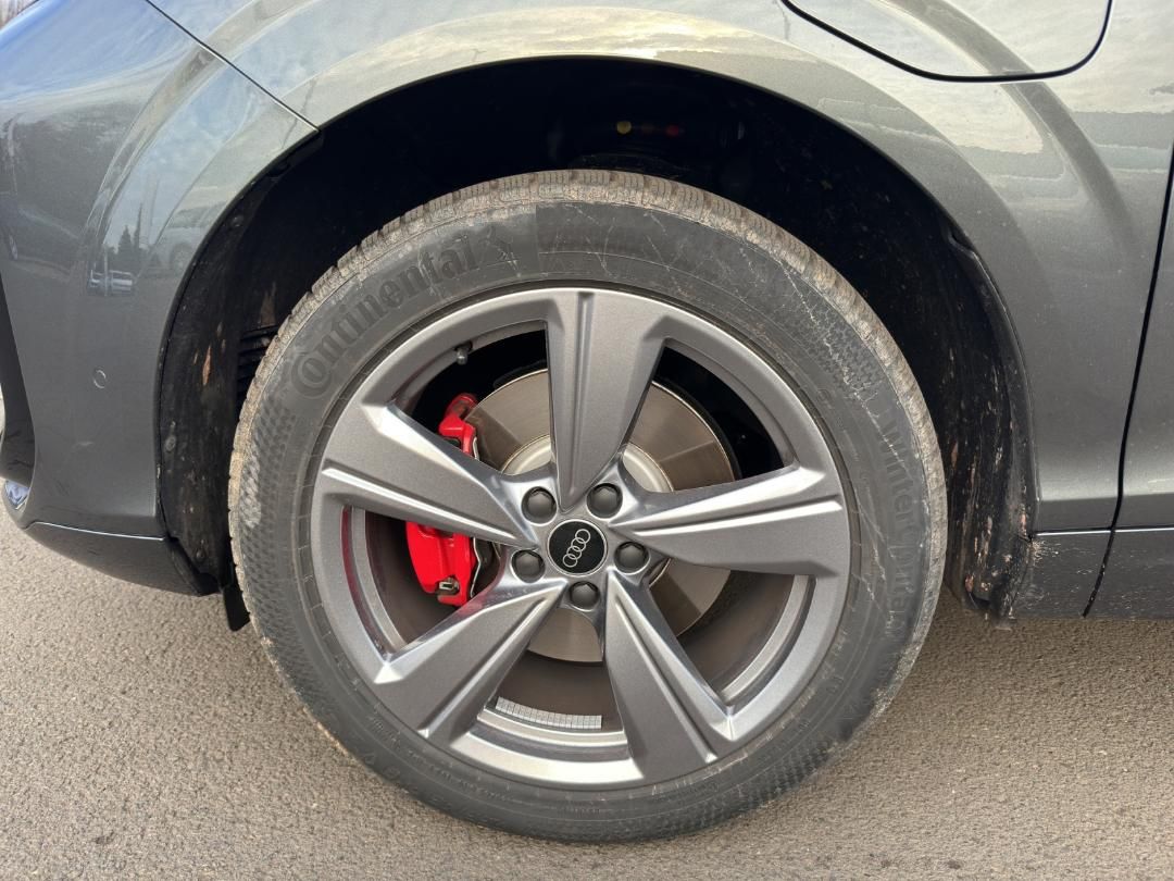 Fahrzeugabbildung Audi Q3 SUV e-hybrid Q3 e-hybrid 200 kW S tronic, Mat