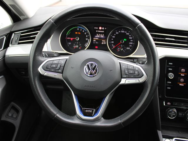 Passat Variant 1,4 GTE Kamera*Navi*Matrix-LED*