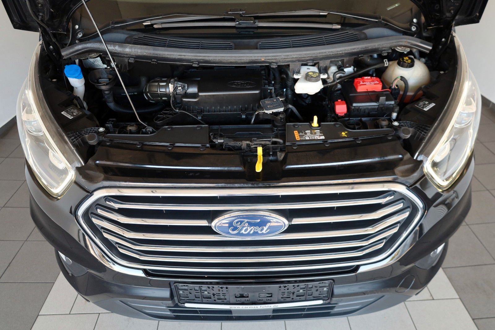 Fahrzeugabbildung Ford Tourneo Custom TITANIUM X 8 Si,Leder,Navi,Xenon