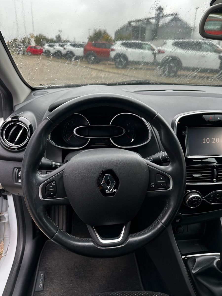 Fahrzeugabbildung Renault Clio IV Grandtour Intens