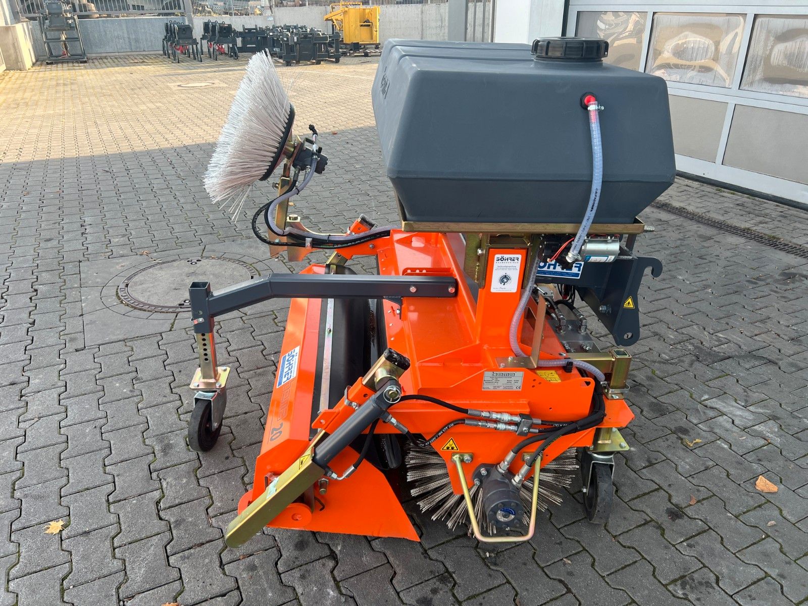 Fahrzeugabbildung Andere Bema 20 BK Kehrmaschine / Kramer 5040 / 2023