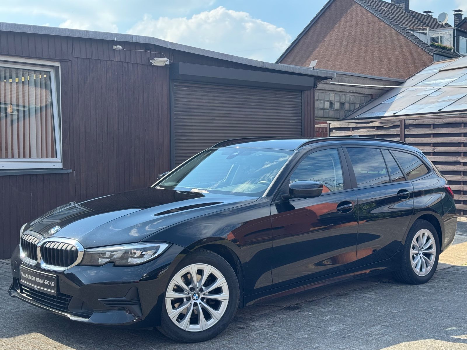 BMW 318d touring Advantage NAVI SHZ LIVE COCKPIT