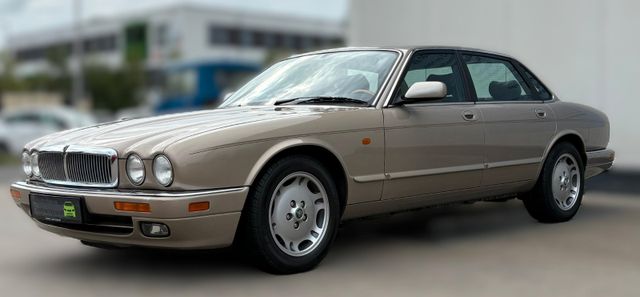 Jaguar XJ6 3,2Ltr Executive Automatik Leder Holz 1.Hand