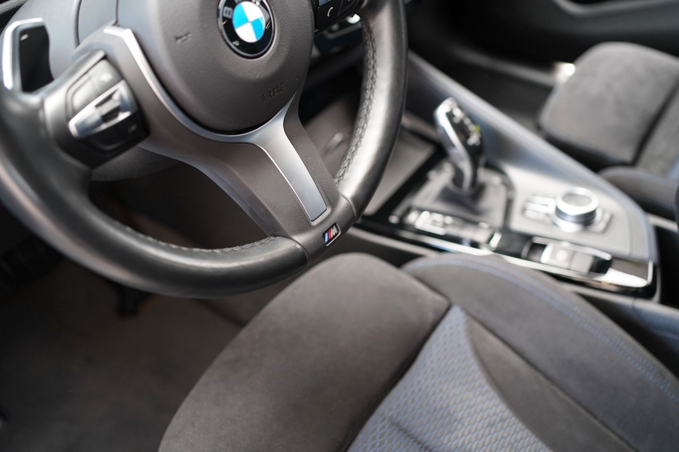 Fahrzeugabbildung BMW X1 20iA M Sport +KlimA+LED+LM+Navi+PDC+++