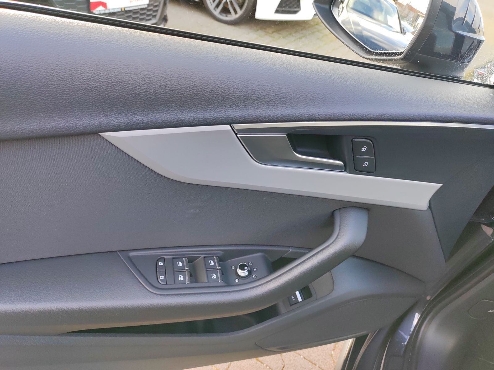 Audi A4 - Bild 21