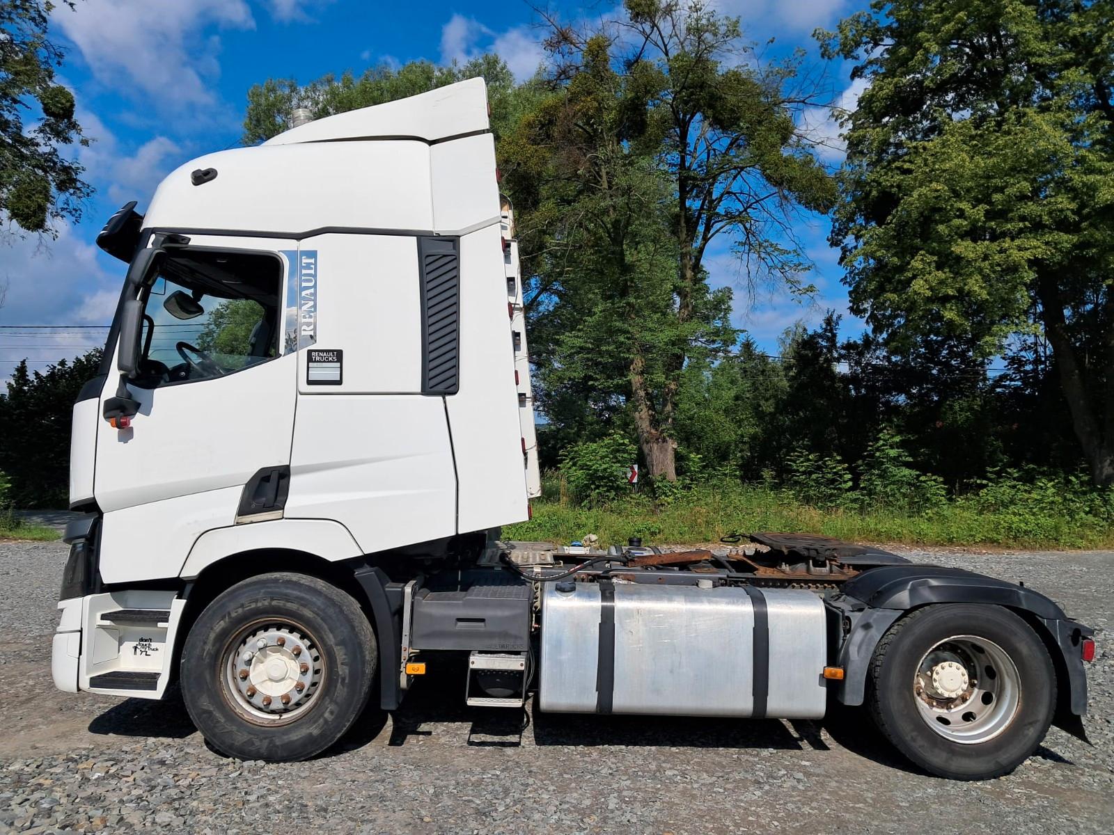 Renault T 440