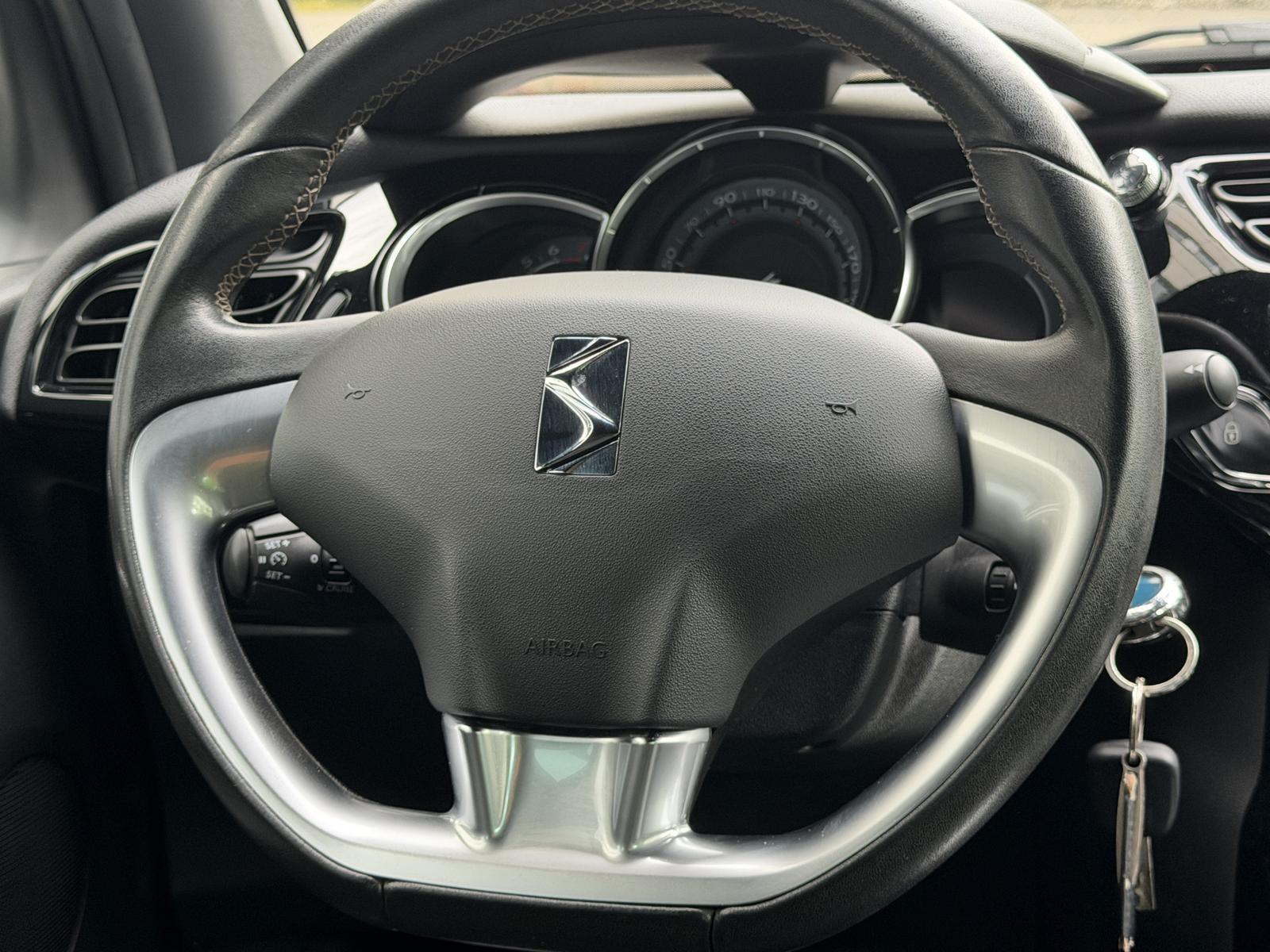 DS Automobiles 3 Sport Chic THP 165 LED Navi Rü-Kamera Tempomat
