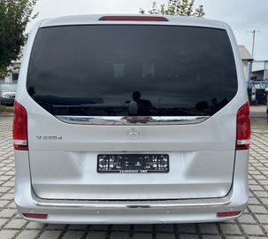 Mercedes V 220 - 5