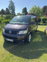 Volkswagen T5 Multivan neuer Motor  und viele neue Teile - Volkswagen T5 Multivan in Wiesbaden