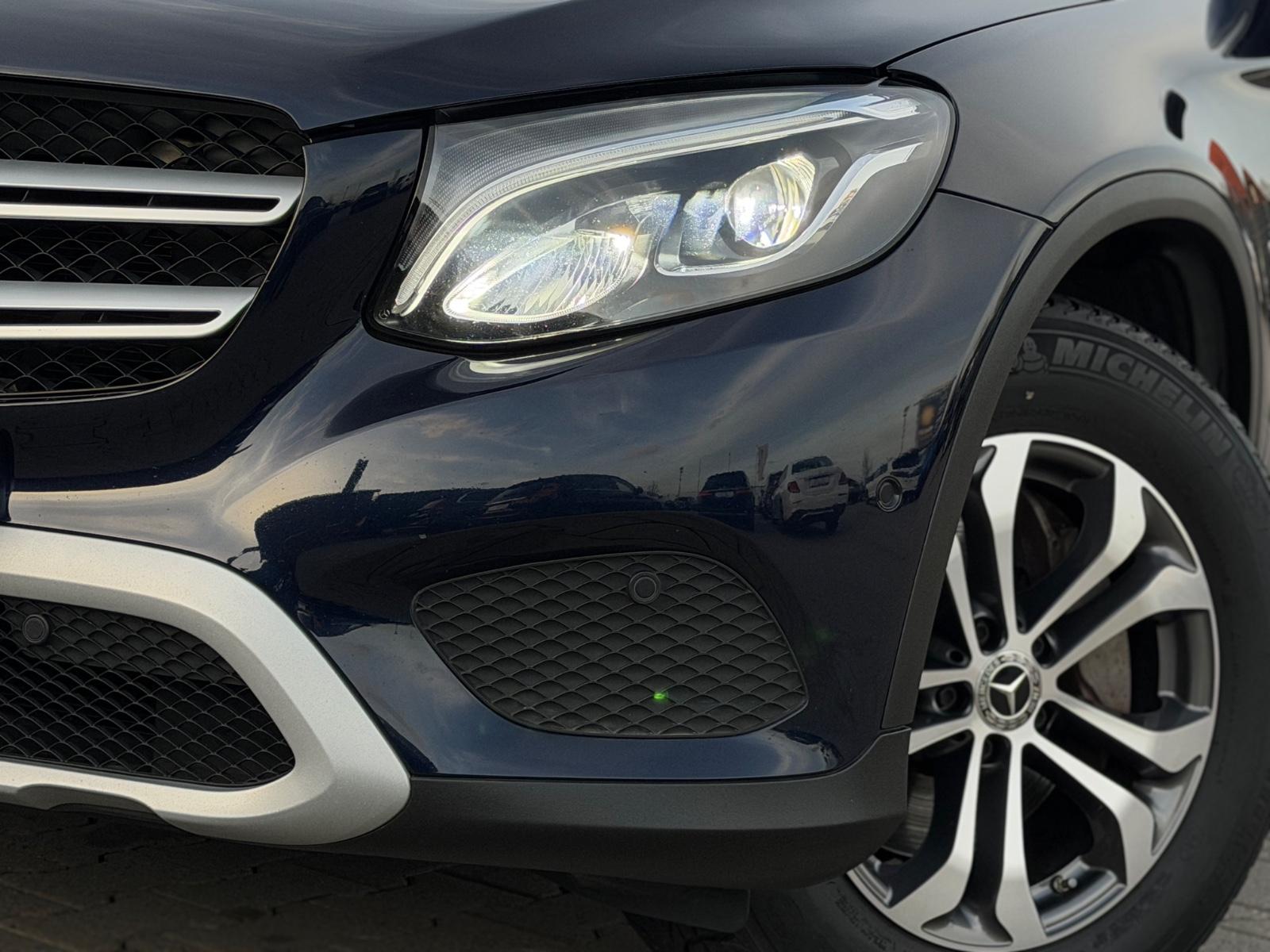 Mercedes-Benz GLC 220 d 4Matic Burmester LED AHK Scheckheft