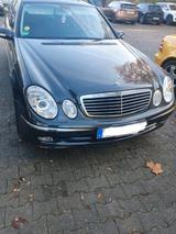 Mercedes-Benz Mercedes w211 E320 - Mercedes-Benz E 320 mit Benzin-Antrieb: Kombi