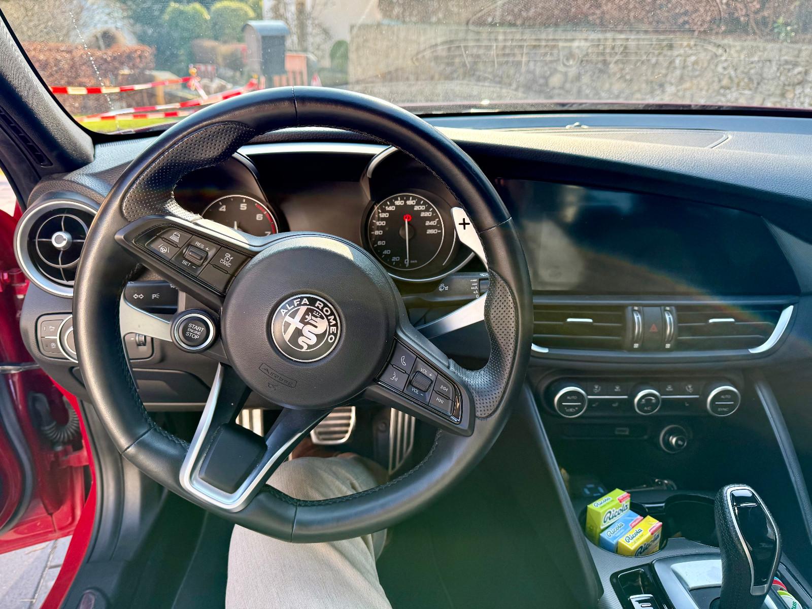 Alfa Romeo Giulia 2.0 Turbo 16V 206kW AT8 Veloce Ti Vel..., миниатюра 7