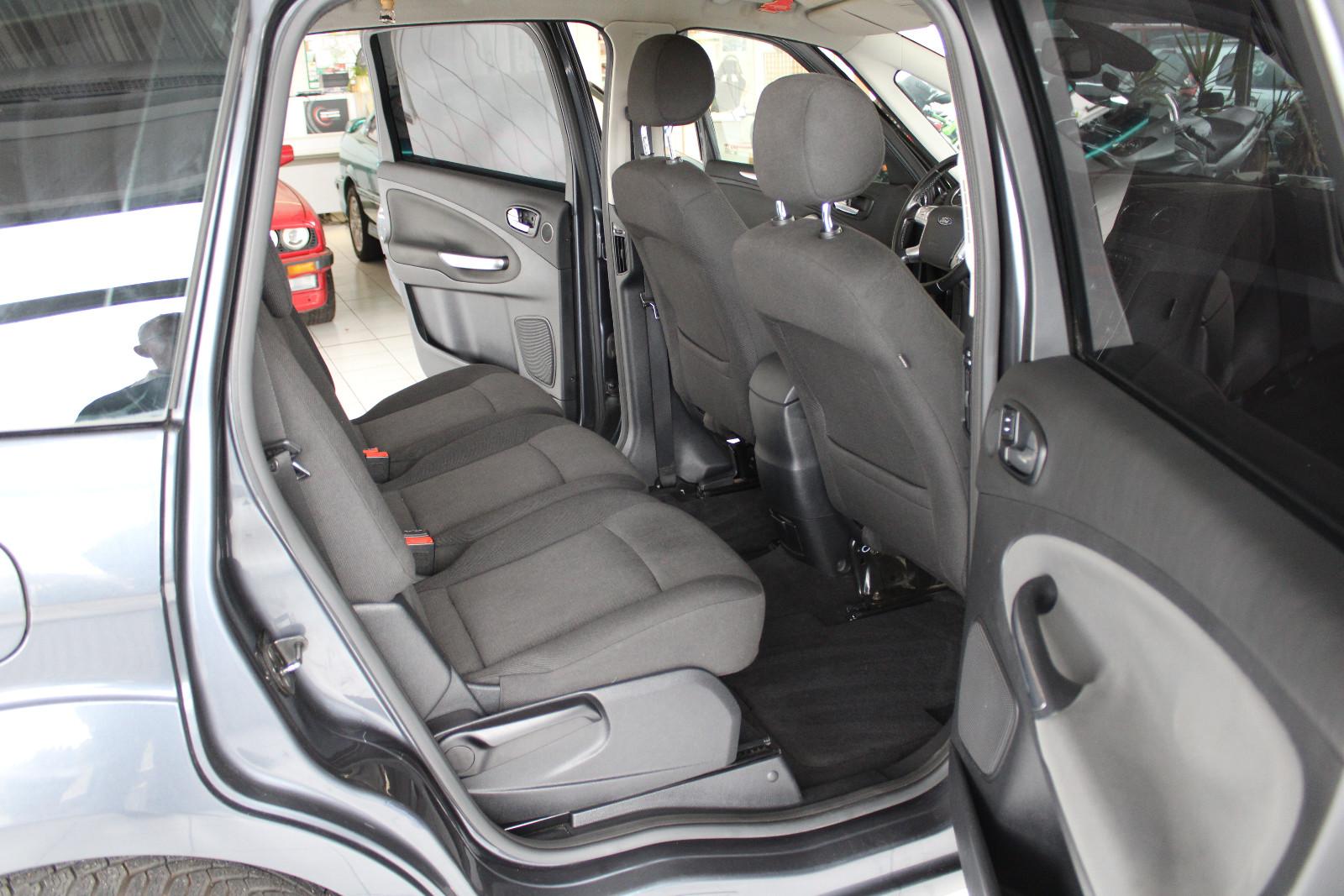 Ford S-MAX 2008 — photo 12