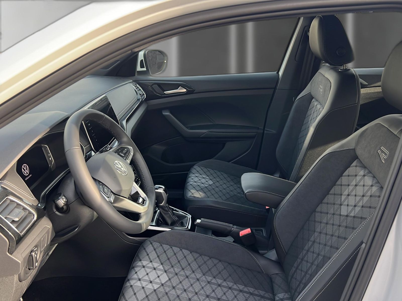 Volkswagen T-Cross - Bild 10