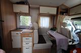 Renault Master Queensbett und Stützen
