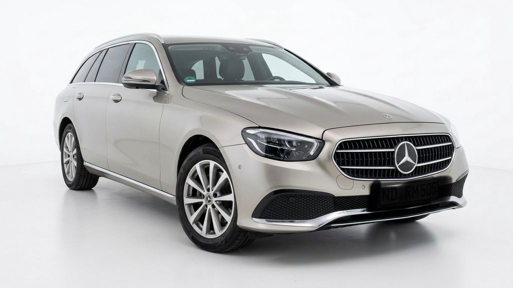 Image of Mercedes-Benz E 200