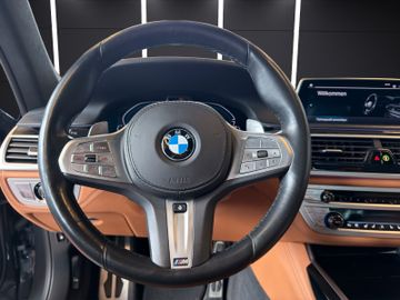 BMW 745 - 10