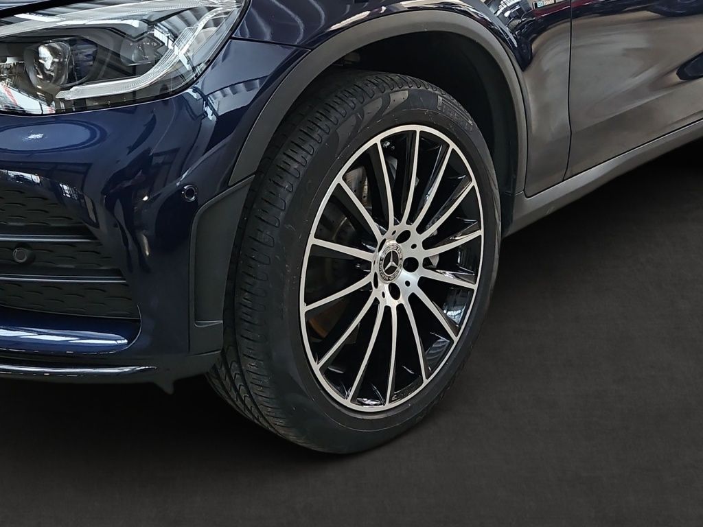 Fahrzeugabbildung Mercedes-Benz GLC 300 e 4M AMG Night Distronic+ Pano HUD 360°