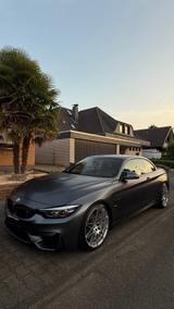BMW M4 Cabrio M4 - BMW M4 in Köln