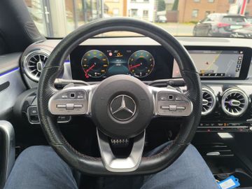 Bild 11 Mercedes-Benz CLA 220 AMG-Line Automatik Kamera MBUX Ambiente
