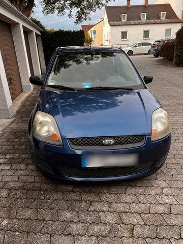 Ford Fiesta Voll fahrtüchtig OHNE TÜV ! NU...