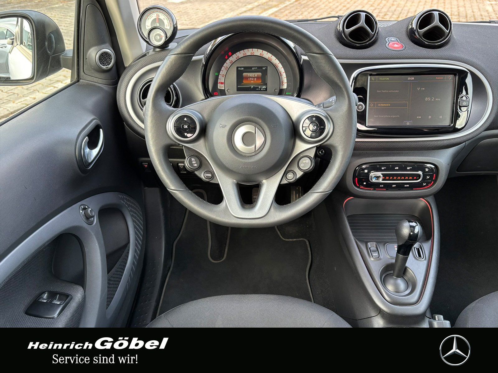 Fahrzeugabbildung Smart EQ COUPÉ*EXCLUSIVE*22kW*JBL-SOUNDSYS*ALLWETTER*