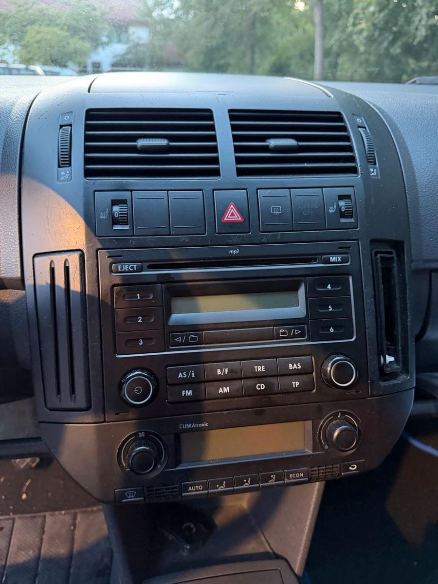 Volkswagen Polo 2006 — photo 8